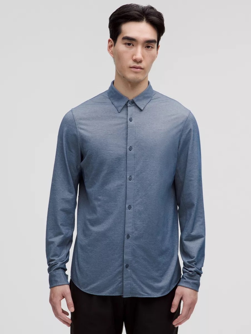 Lululemon Men's Commission Long-Sleeve Button-Up Shirt Chambray Blue XL